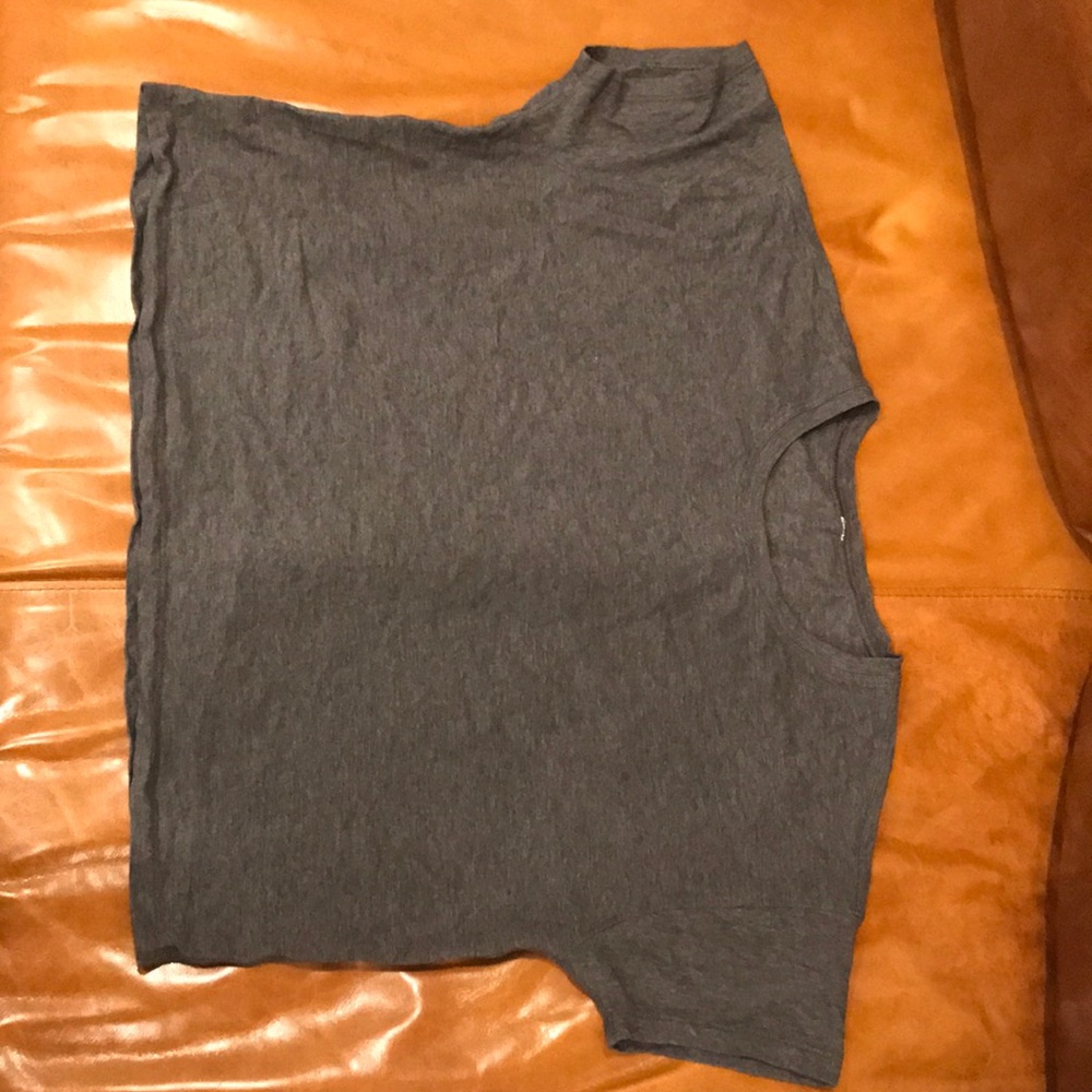 Lulu lemon cropped grey workout T size 8